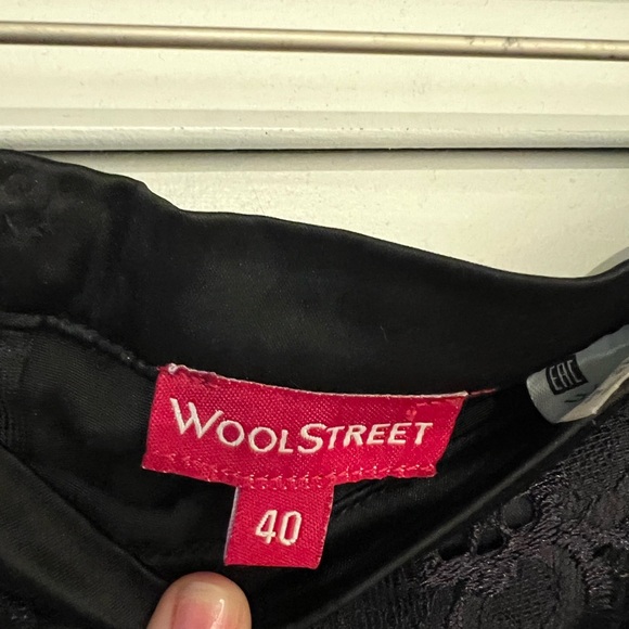 Wool street skirt and blouse - Picture 11 of 12